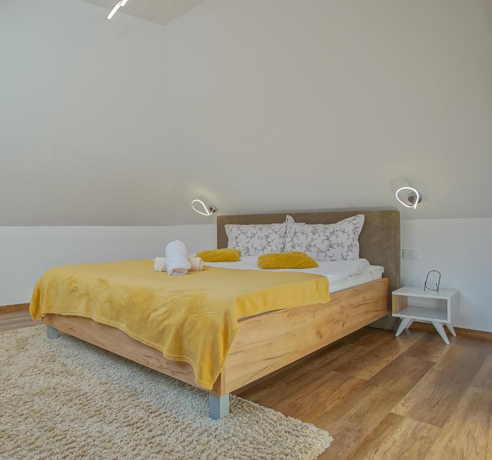 Prime Residence Braşov Esterno foto